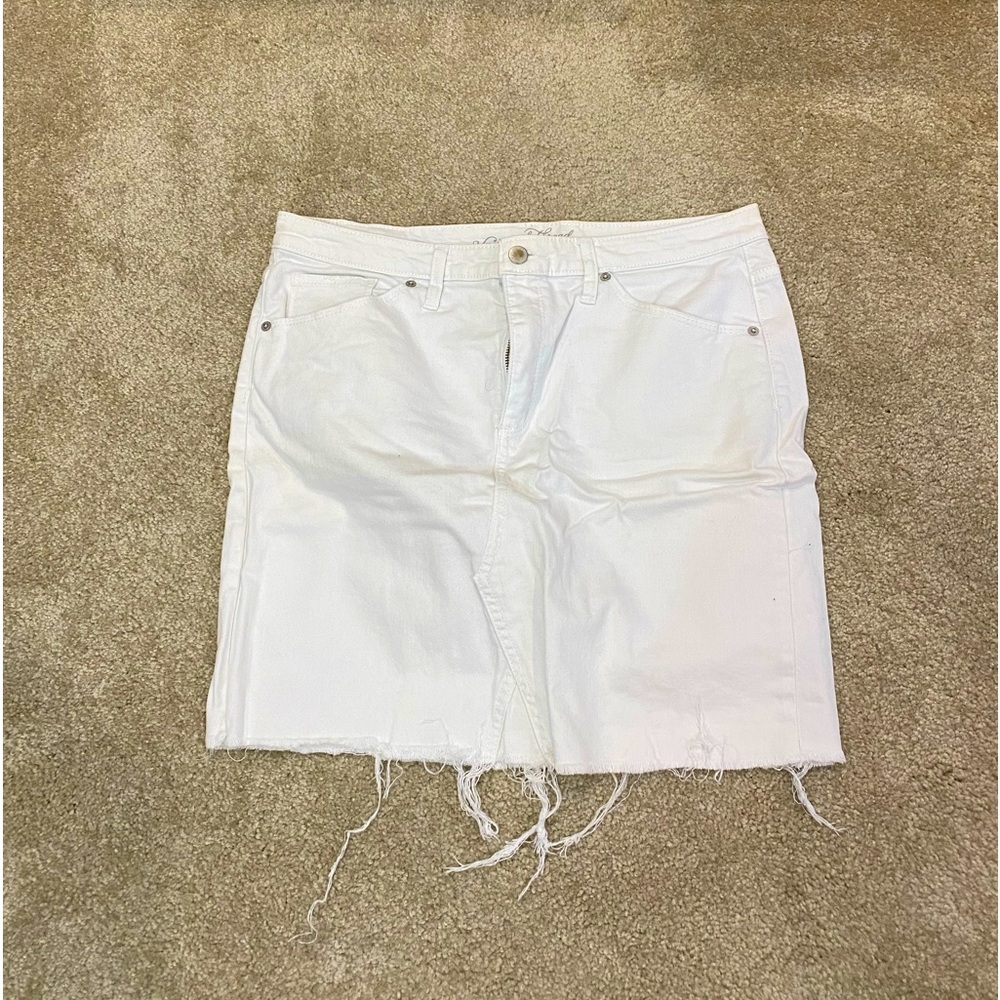 Ladies White Skirt